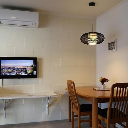 Papakura Motor Lodge & Motel Ngoại thất bức ảnh