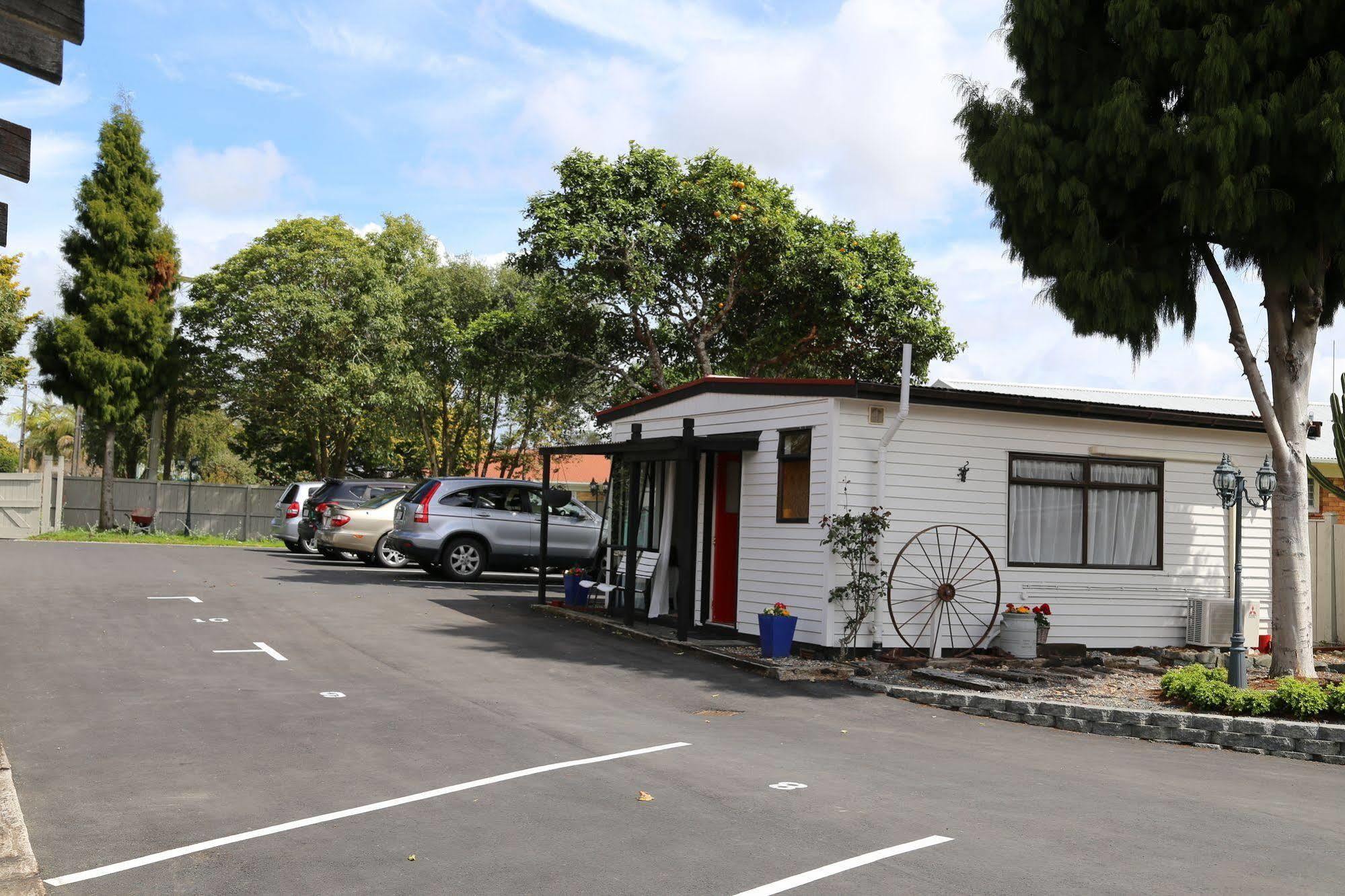 Papakura Motor Lodge & Motel Ngoại thất bức ảnh